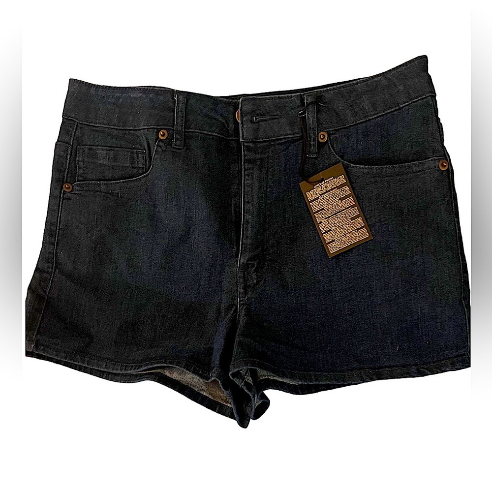NWT WOMEN’s Forever 21 Dark Denim Shorts
